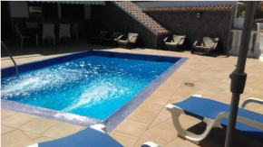 A 15' Granada, Piscina, Solarium, Futbolín, Casa Medina Güevéjar